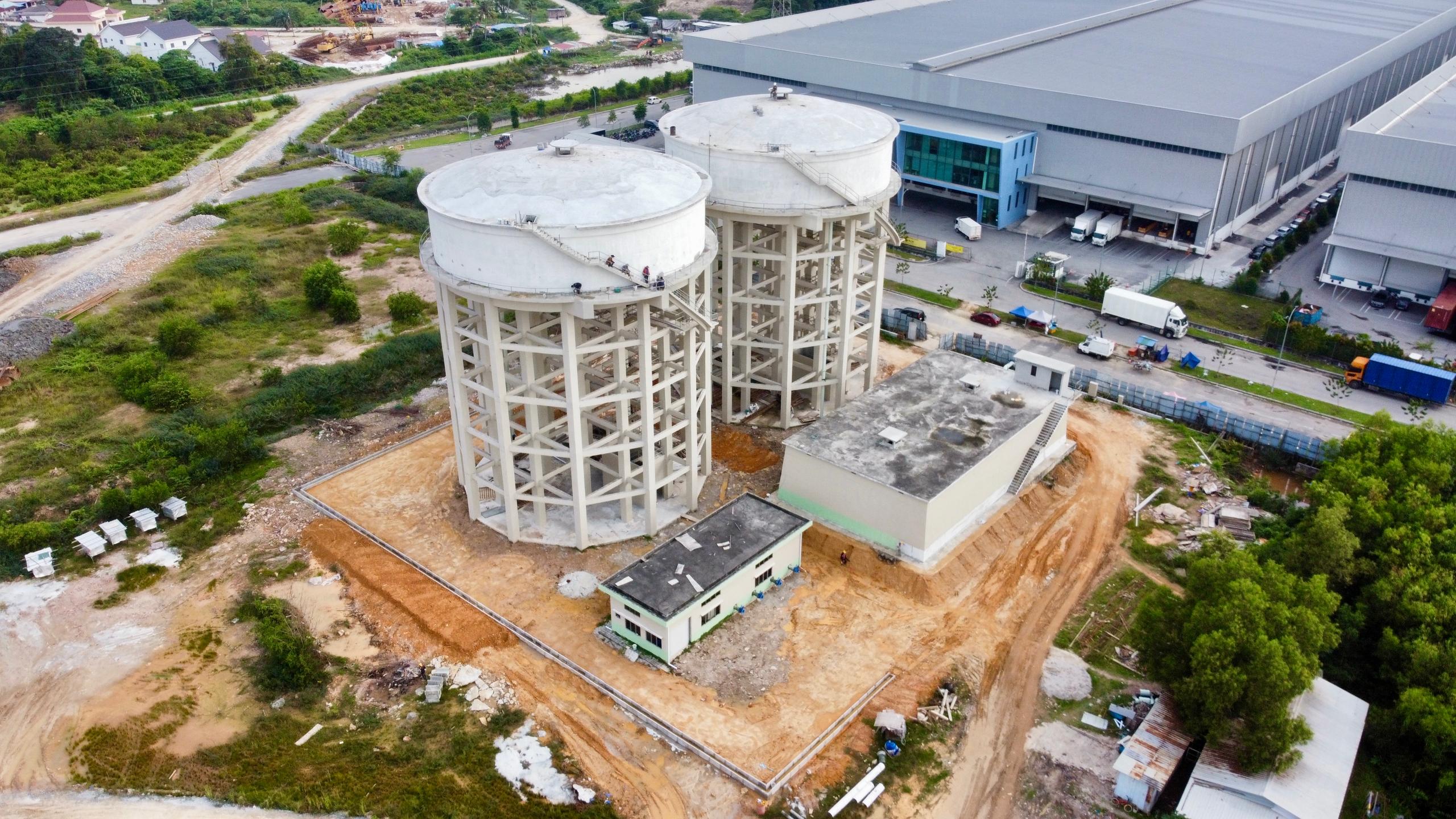 Integrated elevated water tank under construction