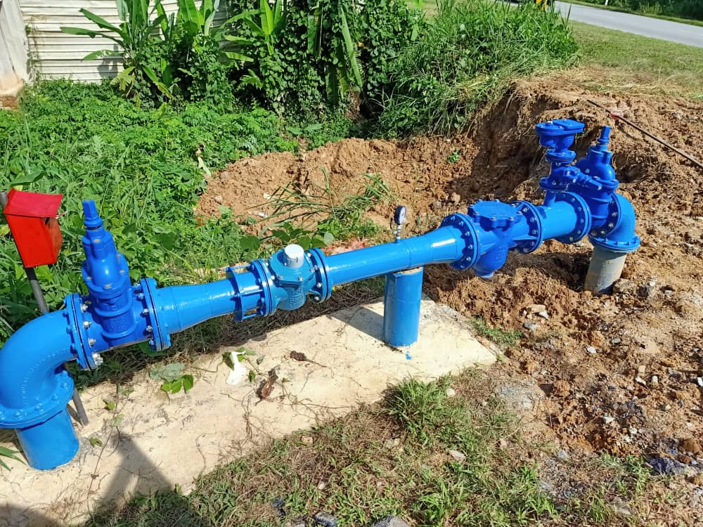 Installation of flow meter for piping system projects